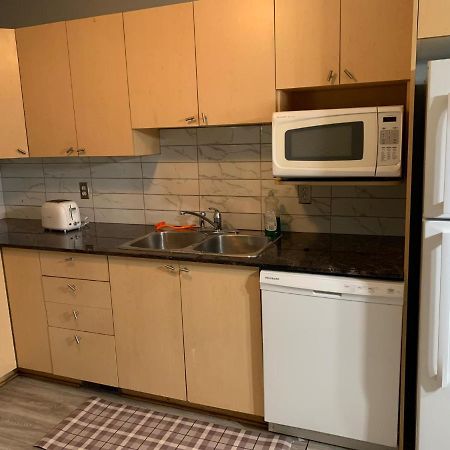 Ottawa Airport Guesthouse Екстер'єр фото