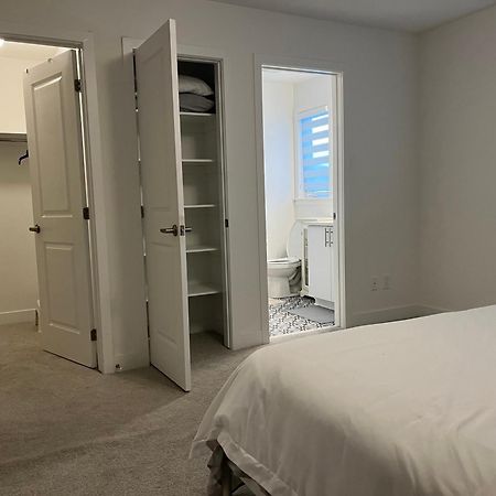 Ottawa Airport Guesthouse Екстер'єр фото