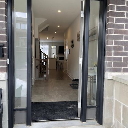 Ottawa Airport Guesthouse Екстер'єр фото